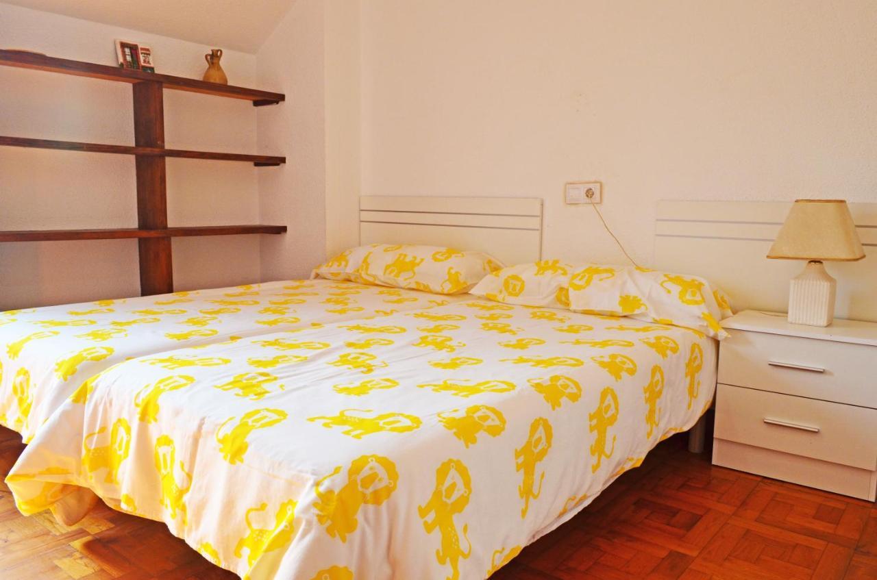 Apartamento El Corro: Con Parking En Pleno Centro De Comillas Exteriör bild
