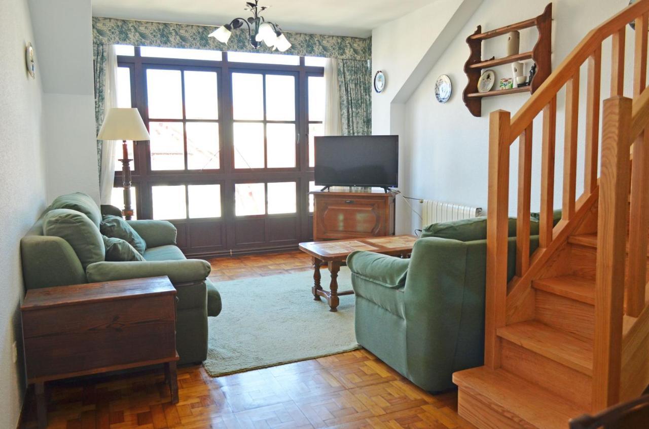 Apartamento El Corro: Con Parking En Pleno Centro De Comillas Exteriör bild