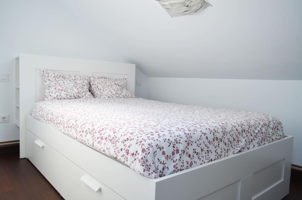 Apartamento El Corro: Con Parking En Pleno Centro De Comillas Exteriör bild